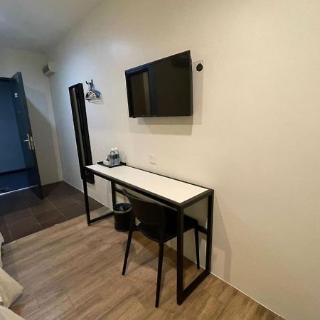 Chariton Hotel Бътъруърт Екстериор снимка