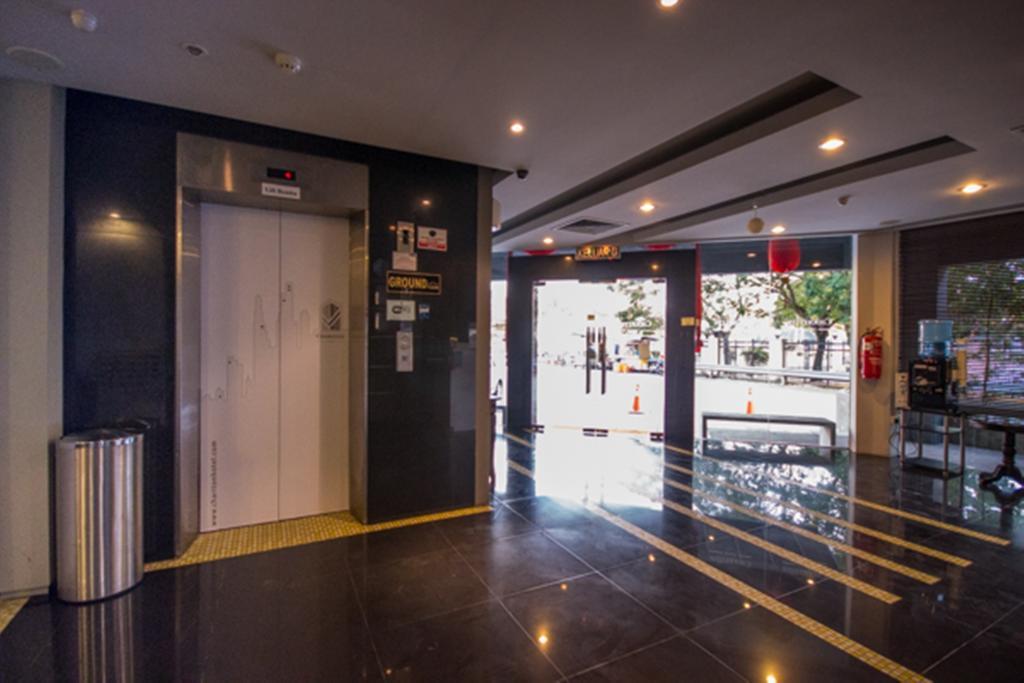 Chariton Hotel Бътъруърт Екстериор снимка